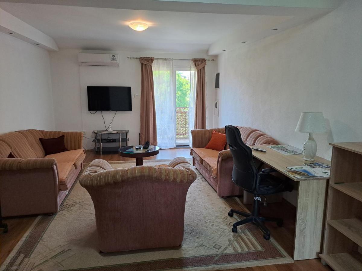 Apartments Mirkovic Cetinje Exterior foto